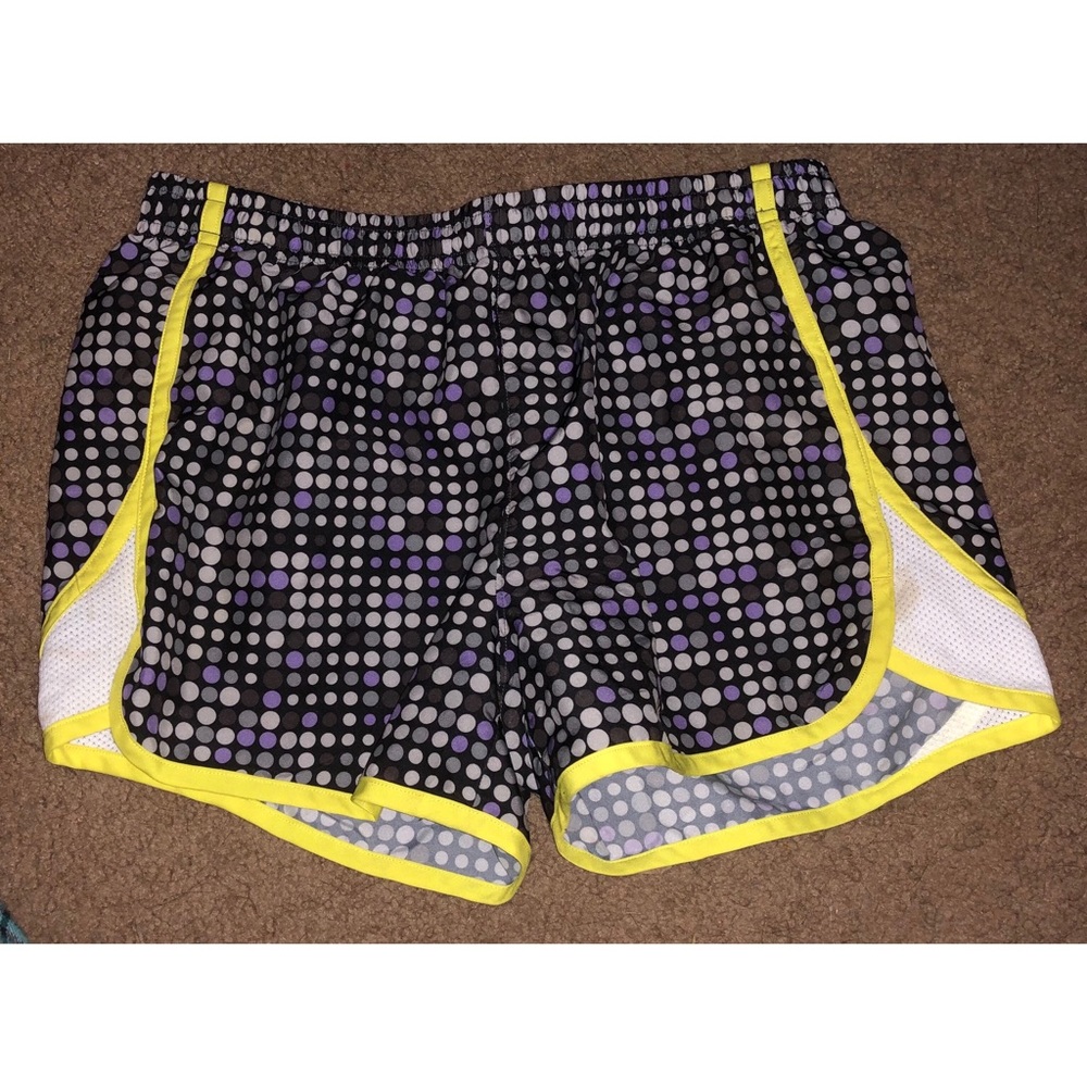YXL UNDER ARMOUR RUNNING SHORTS